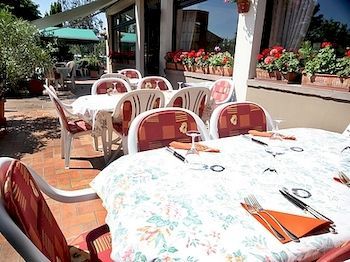 Reeb Hotel 3*
